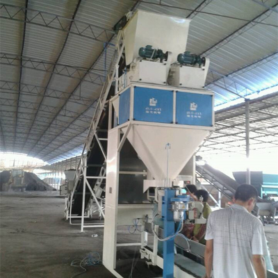 Fast packing speed 500-600 bags/hour 25kg bags granular prill urea vertical packing machine