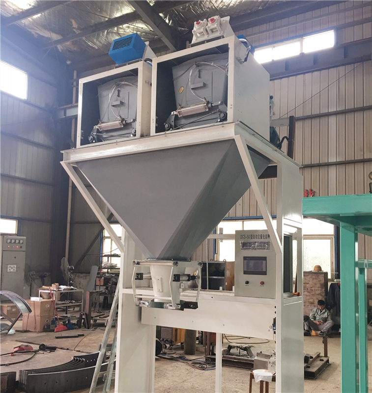 360 Bags / Hour Zeolite Granular Dry Sand Packaging Machine